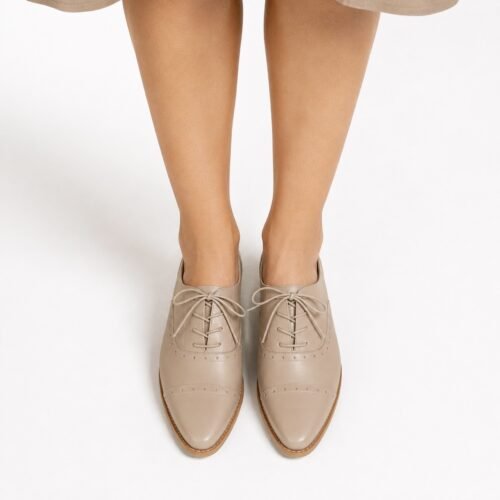 Sapato Oxford Bico Fino Clássico Nude ( Pronta-entrega )